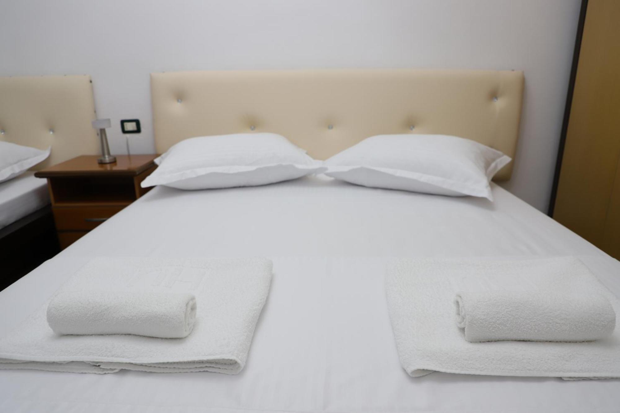 Tb One Bedroom Apartment Berat Buitenkant foto